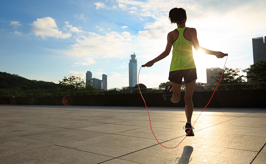 跳繩減肥高效燃脂，學會5步驟就能瘦