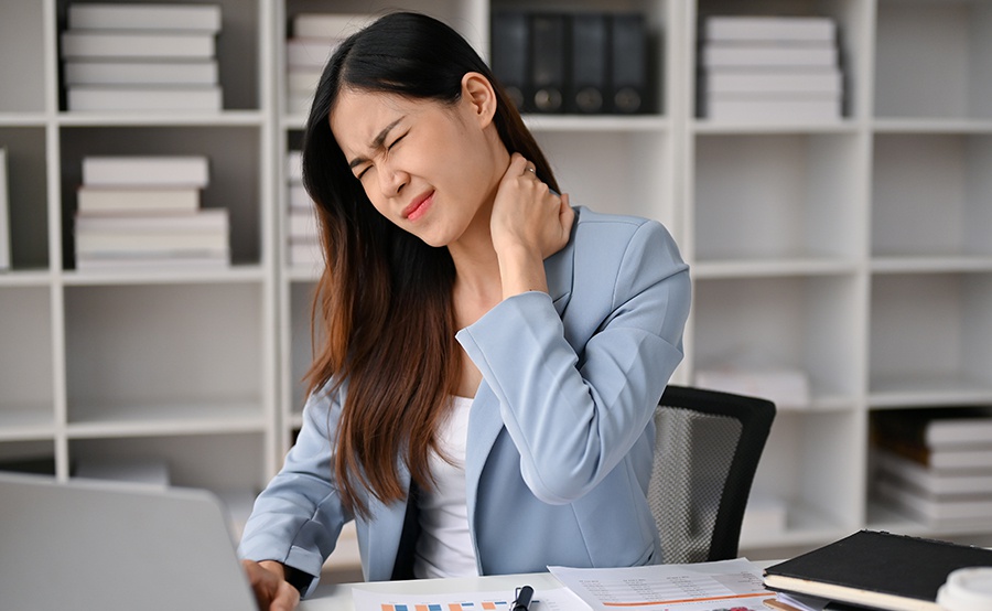 肩頸痠痛原因多，日常保健5方法3建議幫你舒緩肩頸僵硬